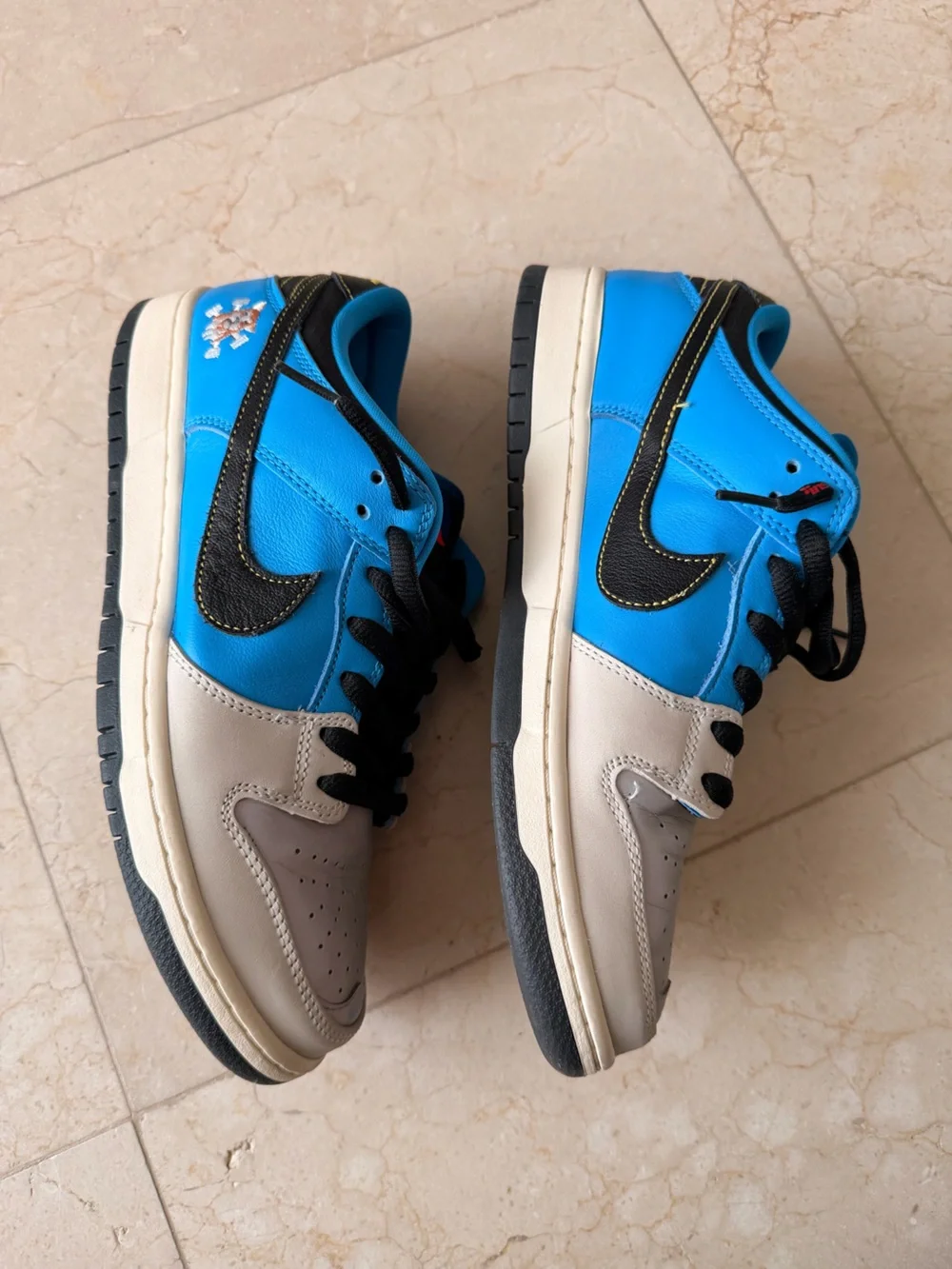 Nike Men’s Low-Top Sneakers - White, Blue & Black